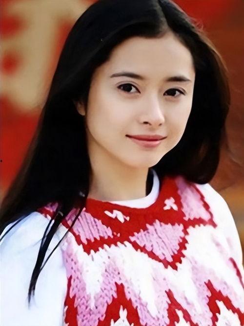 娱乐圈女生爆料,揭秘明星背后的真实故事  第1张